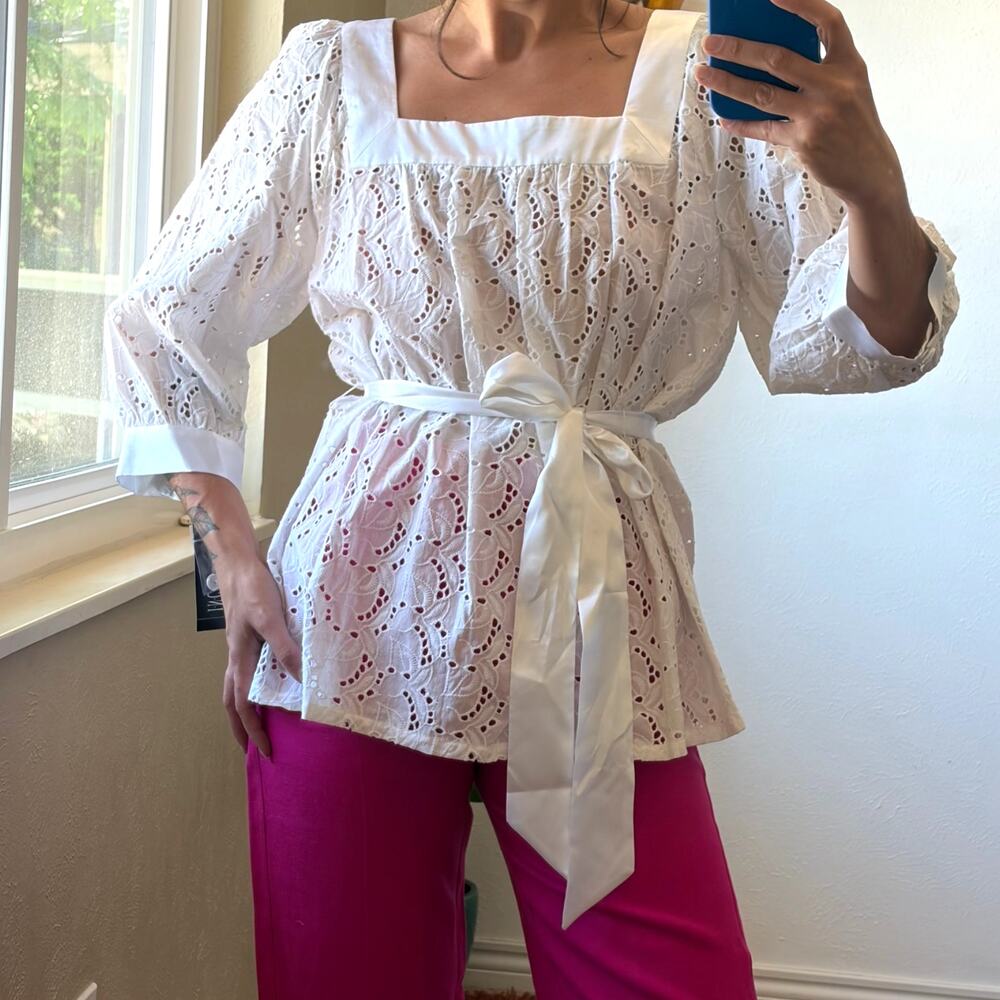 NWT Eyelet top size 14
